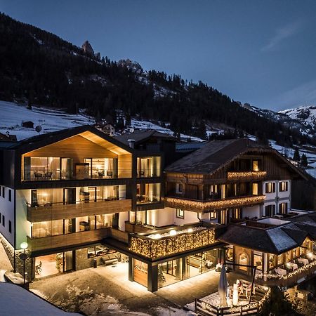 Hotel Ladinia Dolomites View Pozza di Fassa Buitenkant foto